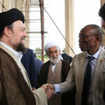 ببینید | حرکت جالب سید حسن خمینی در یک دیدار دیپلماتیک