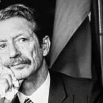 ببینید | سخنان شاپور بختیار در مورد شخصیت و سبک زندگی امام خمینی در جلسه‌ی شورای امنیت حکومت پهلوی