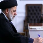 ببینید | اشک‌های رئیس کمیته امداد امام خمینی هنگام عرض تسلیت شهادت رئیسی