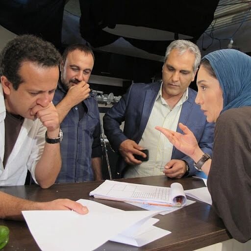 عکس | تصویری دیده نشده از مهران مدیری در کنار عطاران و هدیه تهرانی در پشت صحنه یک سریال عکس | تصویری دیده نشده از مهران مدیری در کنار عطاران و هدیه تهرانی در پشت صحنه یک سریال