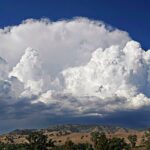 ببینید | لحظات تشکیل ابر کومولونیمبوس در آسمان مشهد پیش از سیل