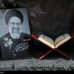 ببینید | تصاویری از عزاداری مردم مشهد مقابل منزل مادر شهید ابراهیم رئیسی