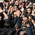 ببینید | مراسم دمامه‌زنی و عزاداری مردم کرمان درپی شهادت رئیس‌جمهور و همراهانش