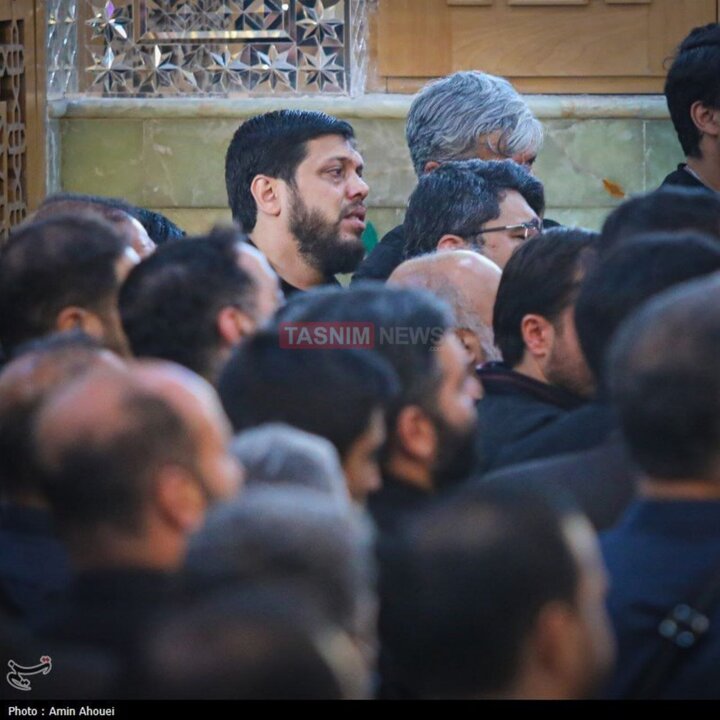 حضور جواد مهرابی محافظ رئیس‌جمهور در مراسم تشییع شهید موسوی