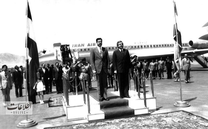 عکس‌های منتشرنشده از حضور صدام در حرم امام رضا(ع)