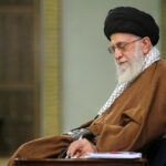 تصاویر | تبلیغات انتخاباتی آیت الله خامنه‌ای در سال‌های ۶۰ و ۶۴