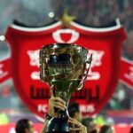 ببینید / لحظۀ بالابردنِ جام قهرمانی توسط کاپیتان پرسپولیس