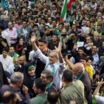 ببینید / استقبال گسترده یزدی‌ها از مسعود پزشکیان با شعار «پزشکیان زنده باد، خاتمی پاینده باد»