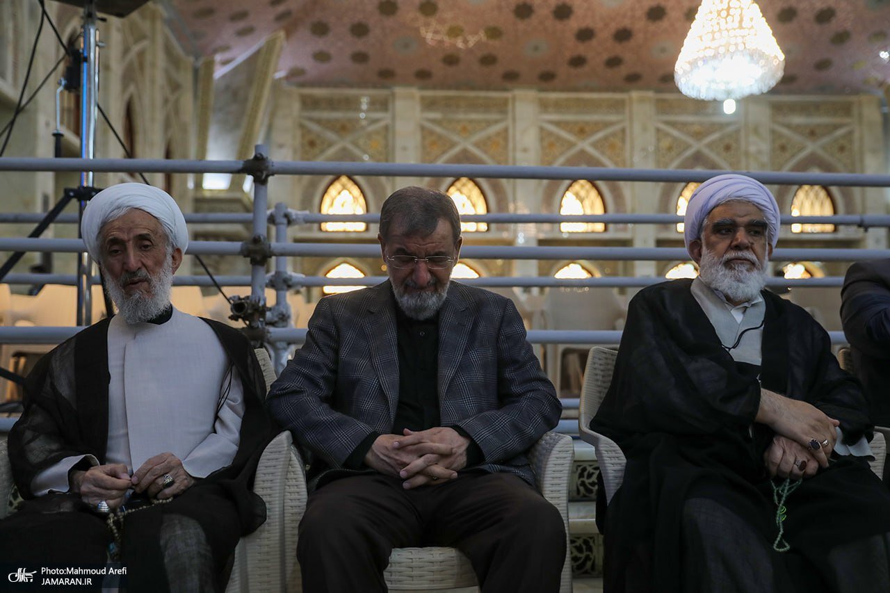 عکس | تصویری از چهره ناراحت محسن رضایی؛ کاظم صدیقی هم بود عکس | تصویری از چهره ناراحت محسن رضایی؛ کاظم صدیقی هم بود