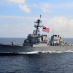 عکس | یمنی‌ها دست‌بردار نیستند؛ وضعیت کشتی آمریکایی بعد از حمله