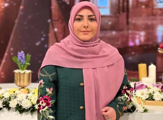 عکس | نقاشی عجیب المیرا شریفی مقدم روی آنتن تلویزیون عکس | نقاشی عجیب المیرا شریفی مقدم روی آنتن تلویزیون