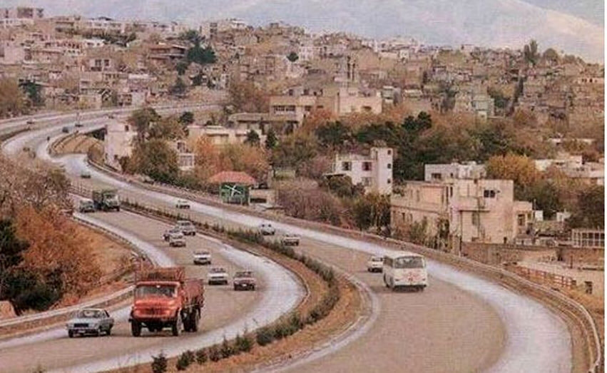 ببینید | تصویری جالب از اتوبان صدر در سال ۱۳۷۸؛ تبلیغات جالب کنار اتوبان ببینید | تصویری جالب از اتوبان صدر در سال ۱۳۷۸؛ تبلیغات جالب کنار اتوبان