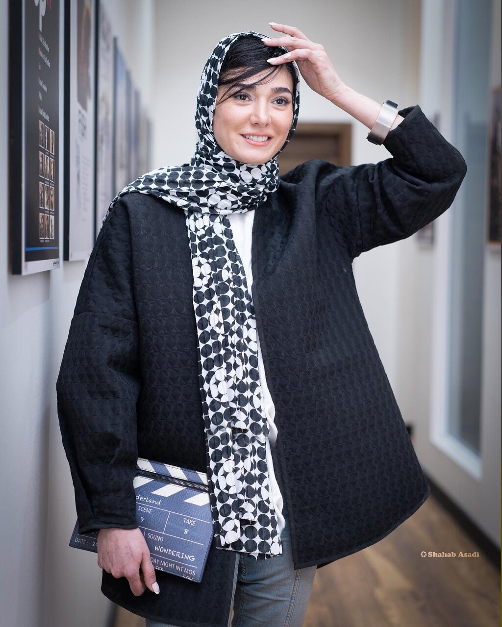 تصاویر | کیف عجیب بازیگر سریال بانوی عمارت در یک مراسم