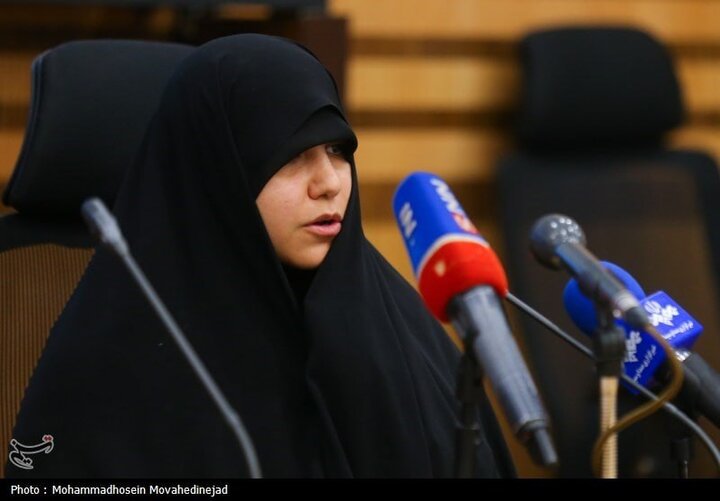 عکس | تصویری جدید از دختران شهید رئیسی در یک مراسم عکس | تصویری جدید از دختران شهید رئیسی در یک مراسم