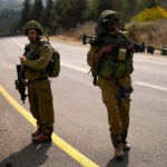 ببینید | استفاده ارتش اسرائیل از منجنیق آتشین در مرز لبنان