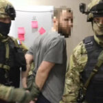 ببینید | تصاویر تازه از دستگیری یک سرکرده داعش توسط سازمان امنیت فدرال روسیه