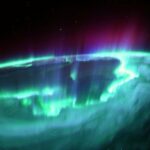 ببینید | لحظه حیرت‌انگیز تقابل فضاپیمای استارلاینر با شفق قطبی