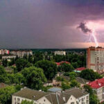 ببینید | طوفان و رعد و برق بی‌سابقه در مسکو
