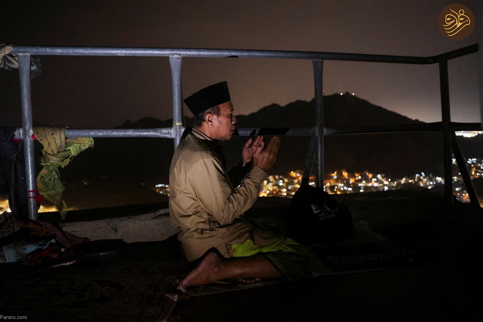 (تصاویر) موسم حج؛ از کبوتر و گربه‌بازی تا طواف خانه خدا