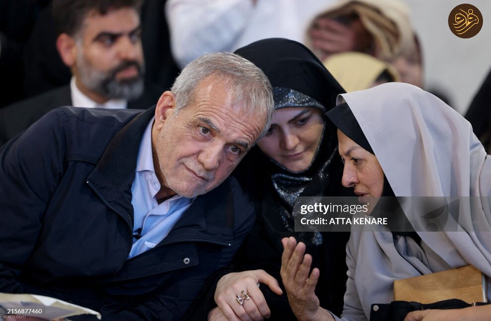 (تصاویر) حاشیه‌هایی از همایش انتخاباتی زنان حامی مسعود پزشکیان