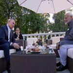 ویدیو / پوتین، نخست‌وزیر هند را با خودروی برقی به گردش برد