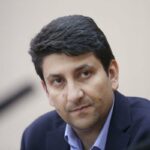 ببینید | شوخی عجیب نماینده مجلس با وزیر ارتباطات: در مجلس بودید پدرتان را در میاوردم