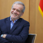 ببینید | شوخیِ پزشکیان با محدودیت‌هایی که اطرافیان برایش می‌گذارند