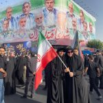 عکس | نمایش ماکت موشک‌های بالستیک سپاه و محور مقاومت در مراسم تشییع شهدای اقتدار ملی