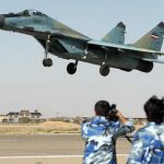 ویدیو / پرواز جنگنده میگ ۲۹ ارتش بر فراز فرودگاه مهرآباد