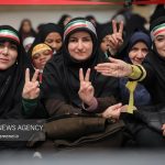 ثبت‌نام مادر شاهرودی برای کمک به جبهه مبارزه علیه اسرائیل