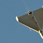 ببینید | برخورد پهپاد انتحاری شاهد ۱۳۶ ارتش روسیه به یک سوله متعلق به نیرو هوایی ارتش اوکراین