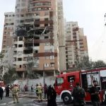 ببینید | عملیات تخصصی و نفس‌گیر امدادگر هلال‌احمر برای نجات ۲ مجروح حملات اسرائیل از زیر آوار