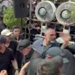 ببینید | حضور سردار قاآنی فرمانده سپاه قدس به همراه همسرش در مراسم تشییع پیکر شهیدان باقری و حاجی‌زاده