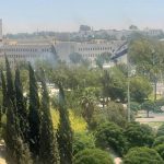 ببینید | لحظه هدف قرار گرفتن وزارت دفاع سوریه توسط اسرائیل