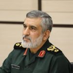 ببینید | شوخی شهید محمود باقری فرمانده موشکی سپاه با سرلشکر حاجی‌زاده درباره شلیک موشک‌های سجیل