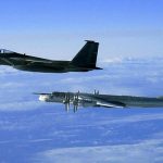 ببینید | بدرقه جالب هواپیمای پوتین با جنگنده‌های F-۳۵ آمریکایی در آسمان آلاسکا