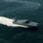 ببینید | شناور موشک انداز سپاه؛ با سرعت ۲۱۰  کیلومتر بر ساعت