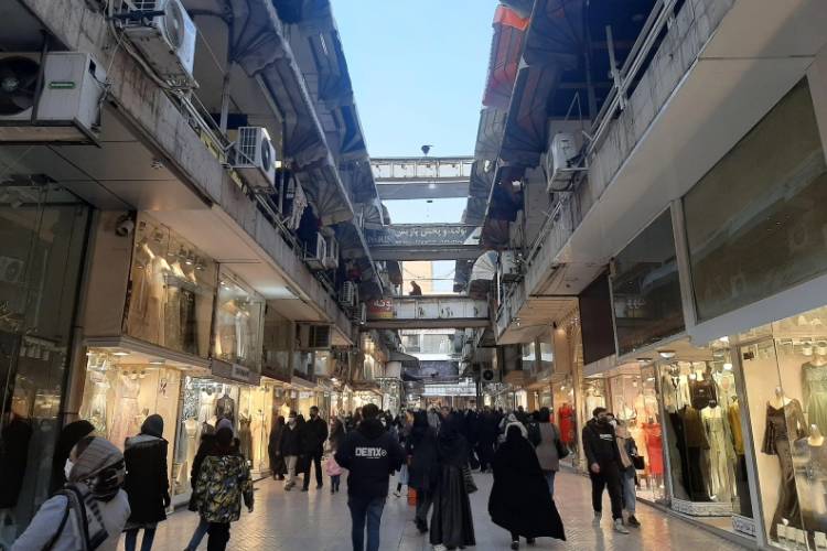 آشنایی با ۷ تا از بهترین مراکز خرید تهران از نظر مردم پاساژ شانزه لیزه تهران