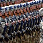 ببینید / نظم خیره‌کننده ارتش چین در رژه اخیر که همچنان وایرال شبکه‌های اجتماعی است