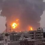 ببینید / لحظه بمباران بندر الحدیده یمن توسط اسرائیل