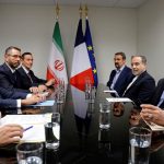 ببینید/ تصاویری از دیدار مکرون و پزشکیان