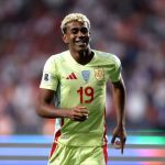 ببینید |  یامال سر به هوا؛ لامین پاسپورتش را در ترکیه گم کرد!