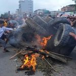 ببینید | تعجب مردم نپال از ثروت سران دولت
