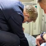 ببینید | وزیر بهداشت روسیه جان مسافر را در پرواز نجات داد