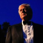 ببینید | نشان جنگنده اف ۳۵ بر روی کت ترامپ در دیدار با اردوغان