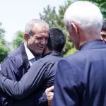 ببینید | شوخی پزشکیان با دبیر؛ کتت را نگذاشتند بپوشی بیایی؟