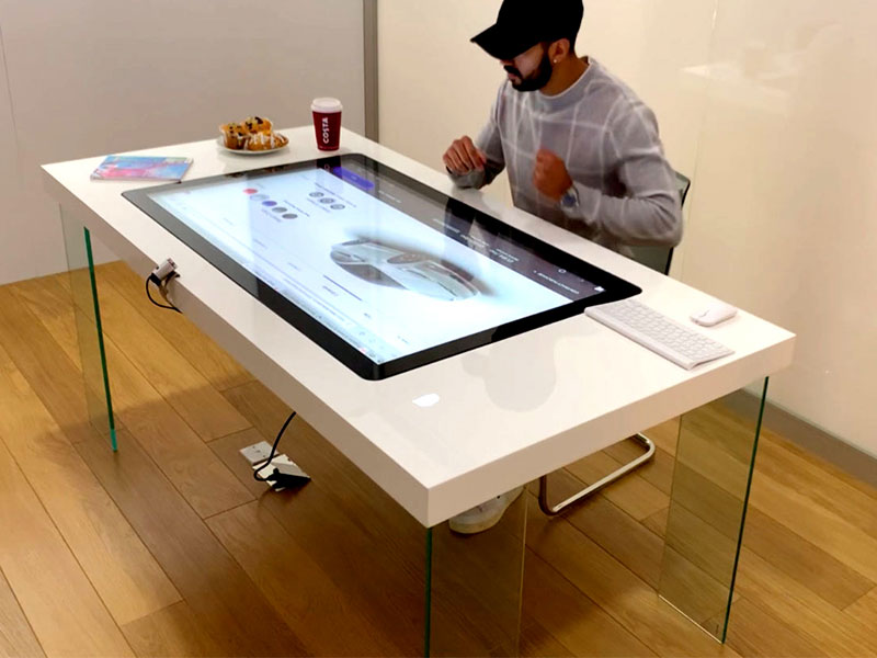 میز لمسی دیجیتالی