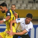 ببینید | وقتی هواداران سپاهان خواستار خروج آرش رضاوند شدند!