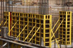 مراحل تولید سیستم های قالب بندی بتن؛ از طراحی تا محصول نهایی