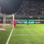 ویدیو | دستور اتلاف وقت به کاپیتان استقلال در دربی ۱۰۴!